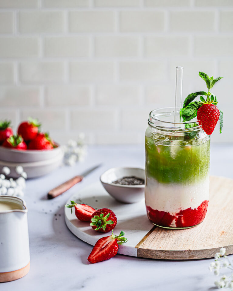 Erdbeer-Matcha-Shake